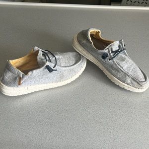 grey-ish navy hey dudes size 6 womens size 4 mens. great condition lightly used